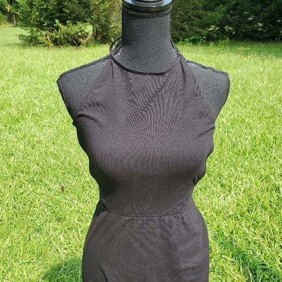 𝅺Black backless maxi tshirt dress small EUC - Picture 3 of 7